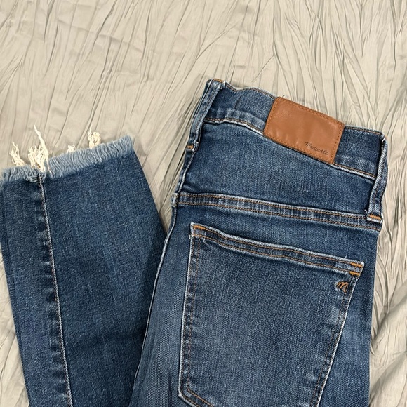 Madewell 10” High Rise Skinny Jeans - Picture 8 of 8